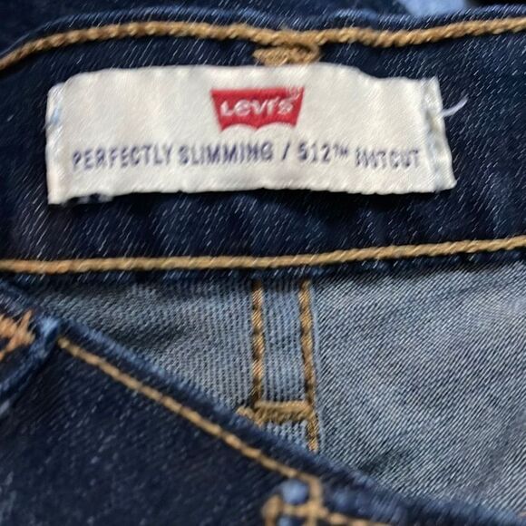 Levi’s Woman’s Perfectly Slimming 512 Bootcut Dark Wash Jeans size 10 - Picture 6 of 7